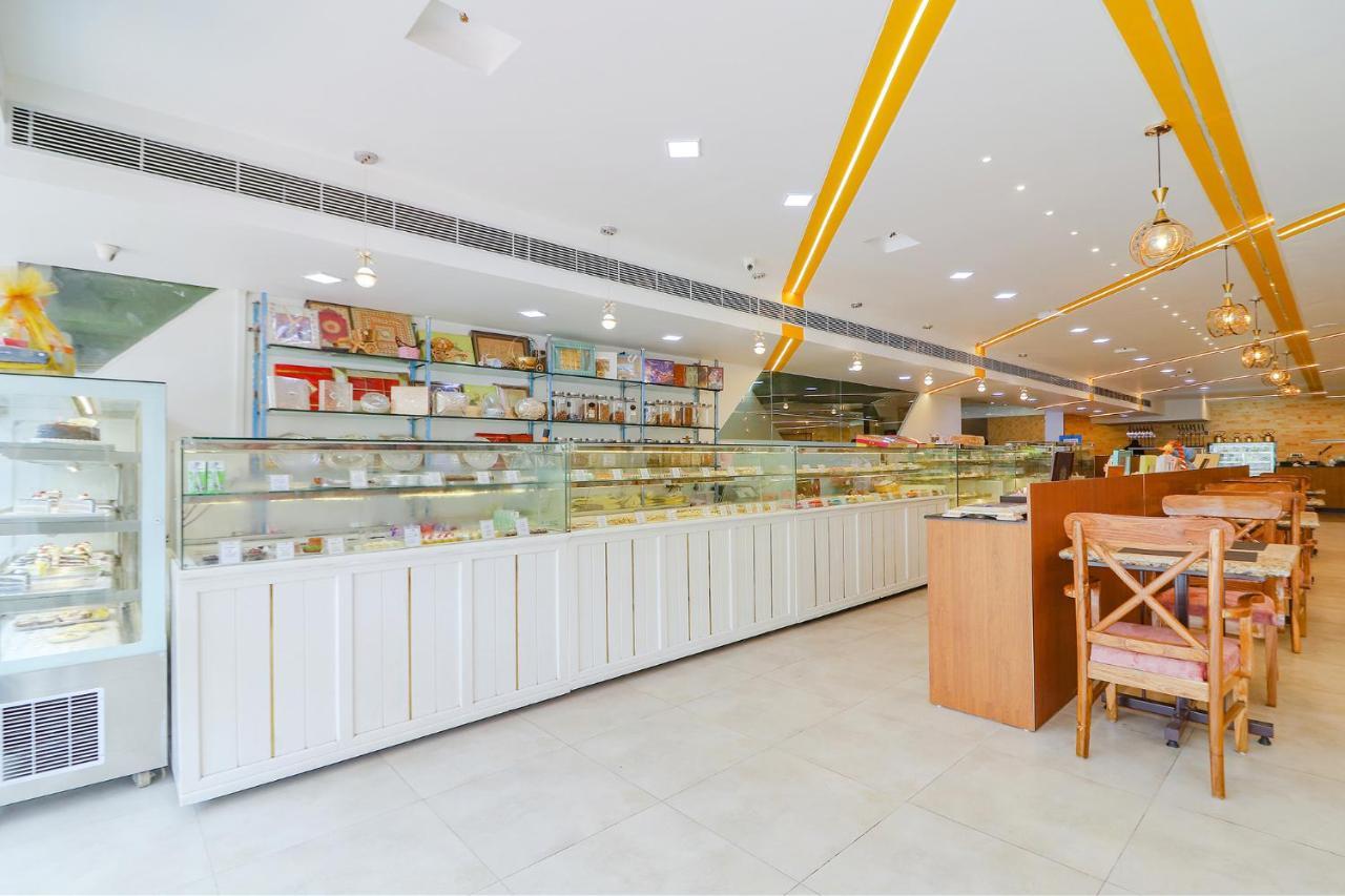 Fabhotel Aamantran & Banquet Halls - Nr Rtc X Roads Metro Station Hyderabad Exterior foto