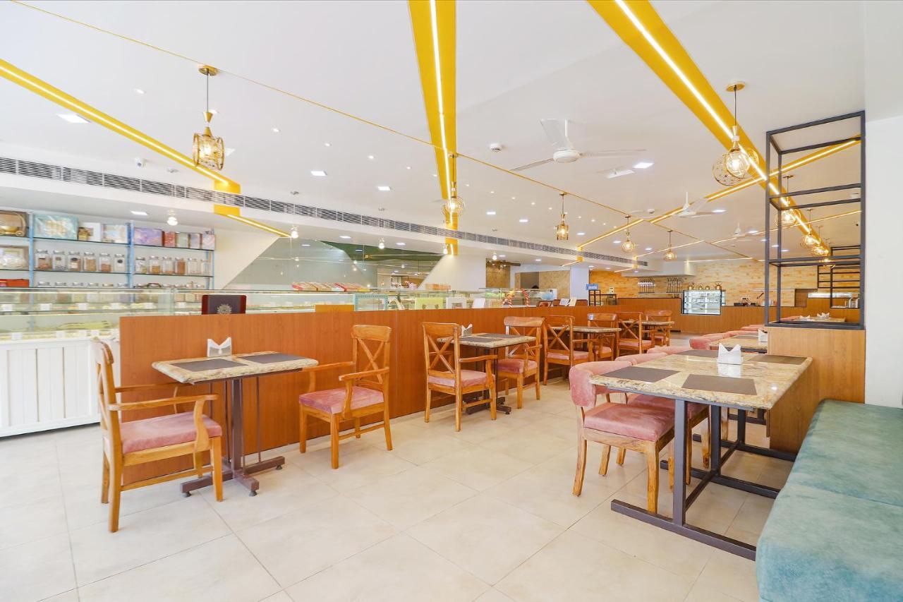 Fabhotel Aamantran & Banquet Halls - Nr Rtc X Roads Metro Station Hyderabad Exterior foto